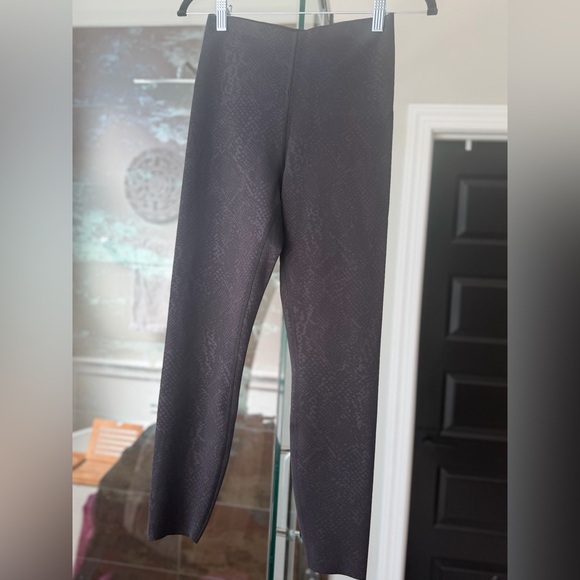 lululemon athletica Pants - LULULEMON glow up legging